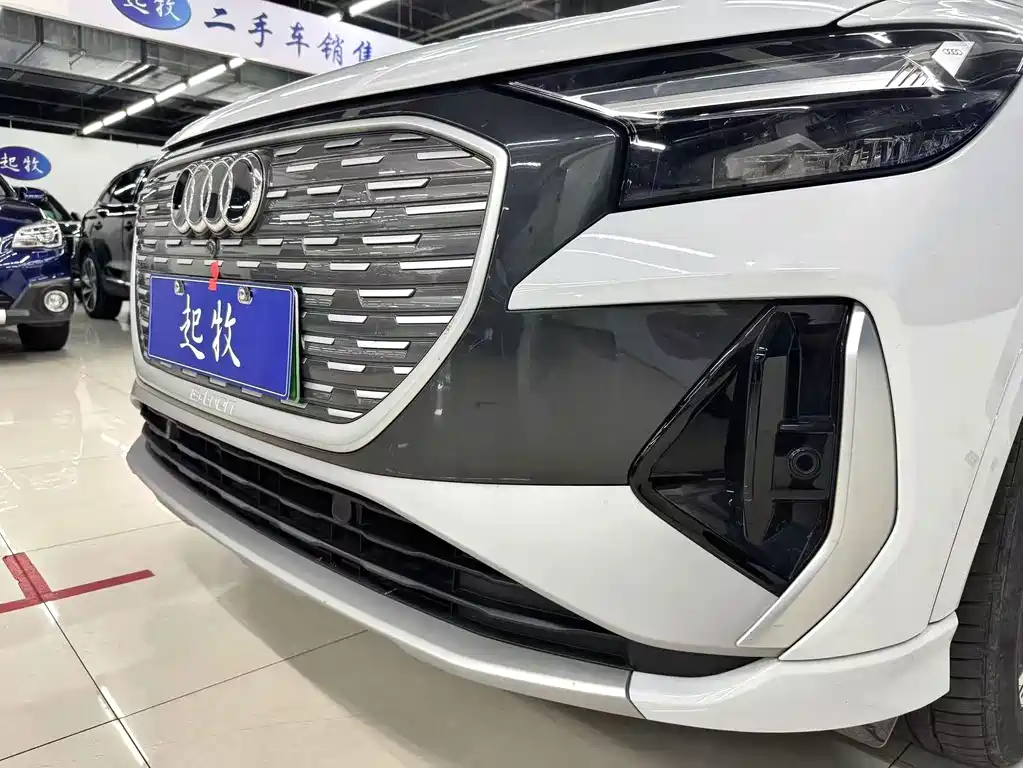 Audi Q4 e-tron — миниатюра 17