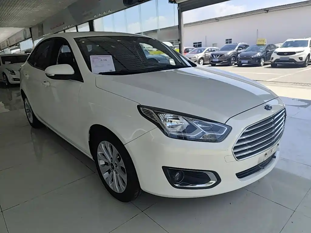 Ford Escort — миниатюра 4