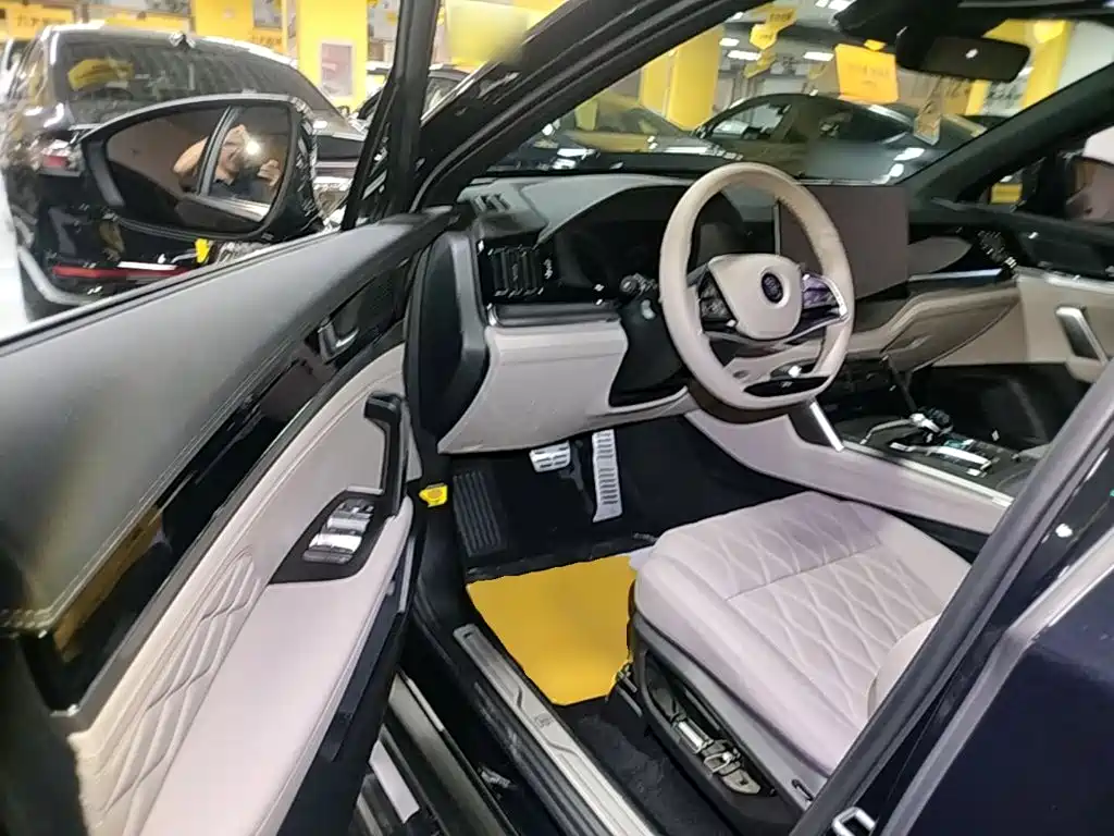 BYD Tang New Energy — миниатюра 21