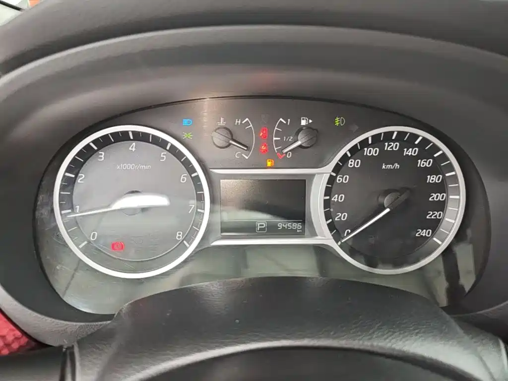 Nissan Bluebird — миниатюра 12