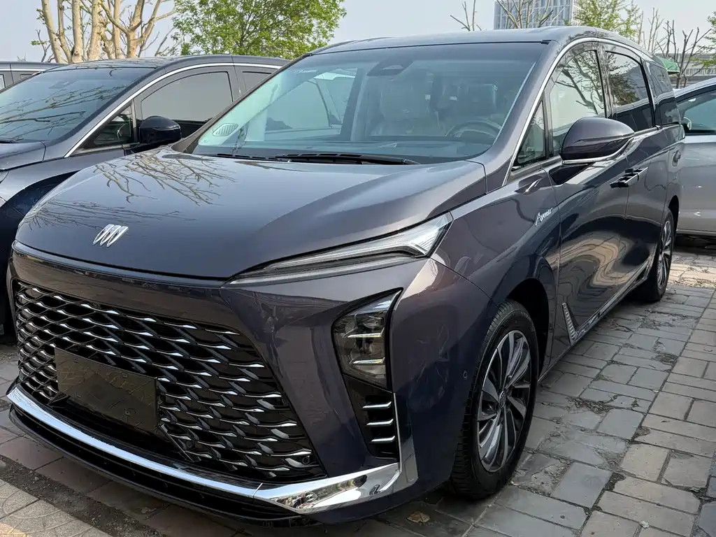 Buick GL8 Hybrid 2025