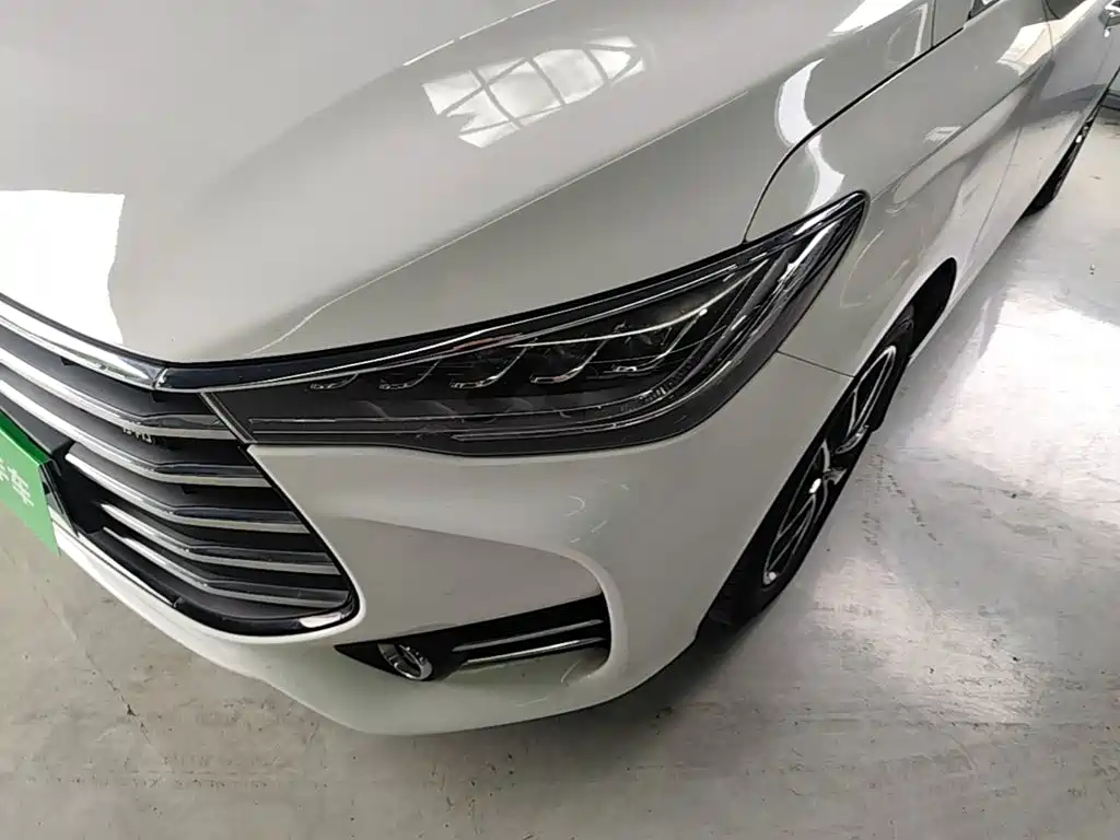 BYD MAX — миниатюра 24