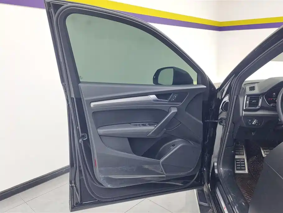 Audi Q5L 2023 40T Luxury