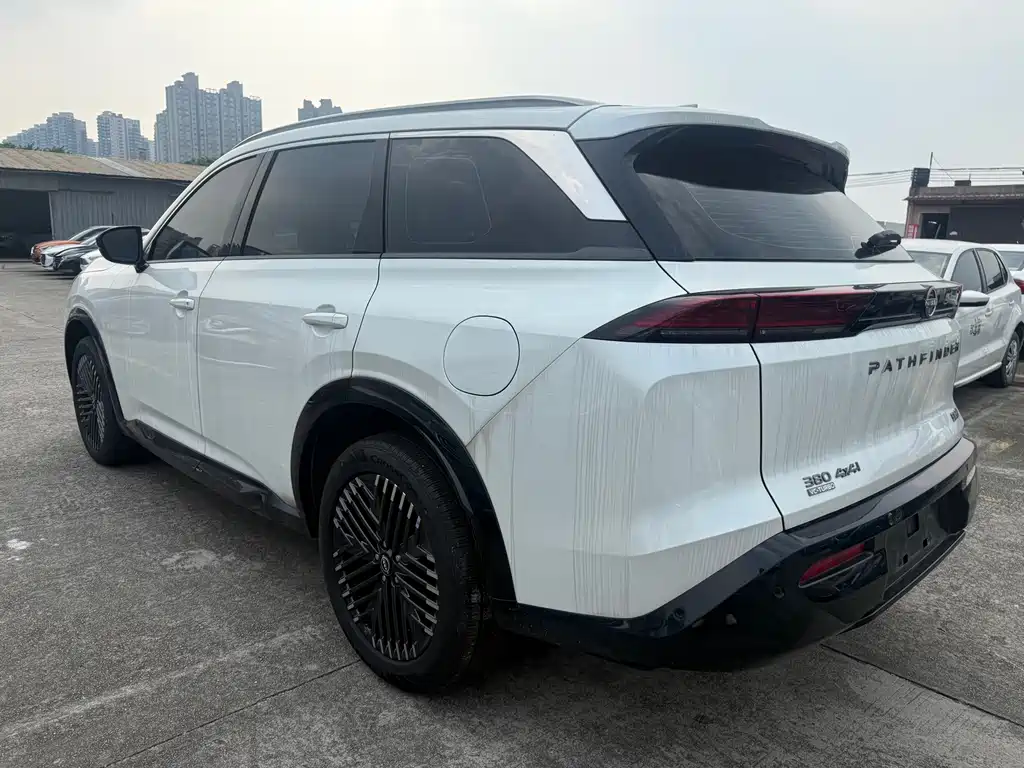 Nissan Teramont — миниатюра 11
