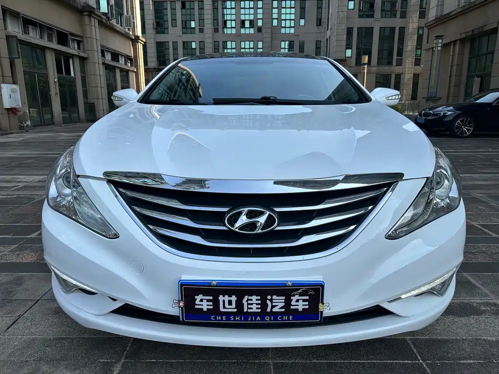 Hyundai Sonata — миниатюра 2