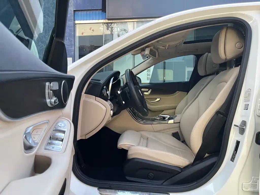 MERCEDES-BENZ C CLASS