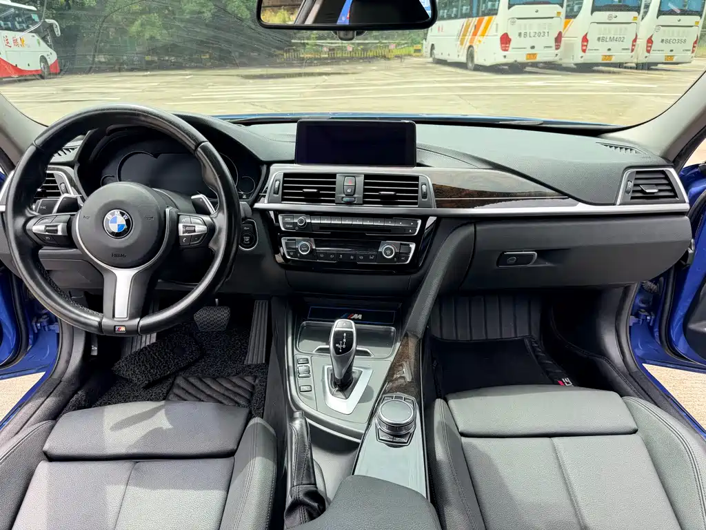 BMW 3 Series — миниатюра 9