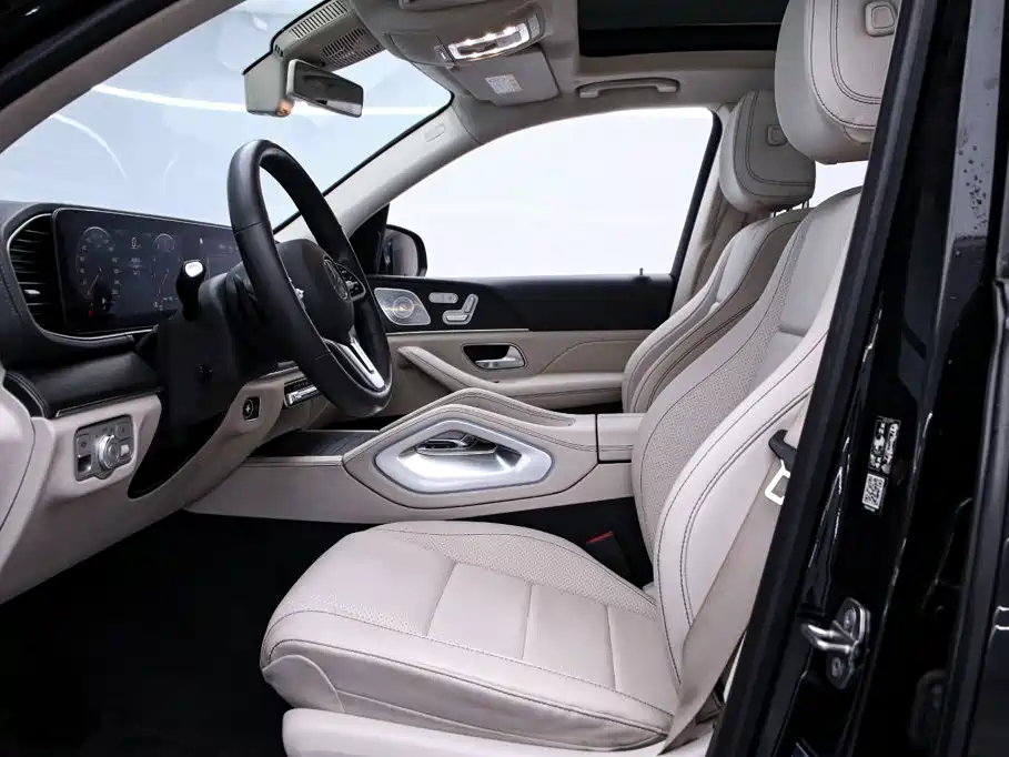 Mercedes-Benz GLE (Import) — миниатюра 17