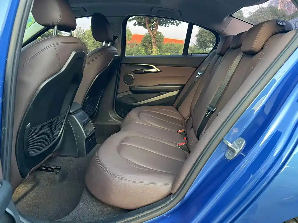 BMW 1 Series — миниатюра 10