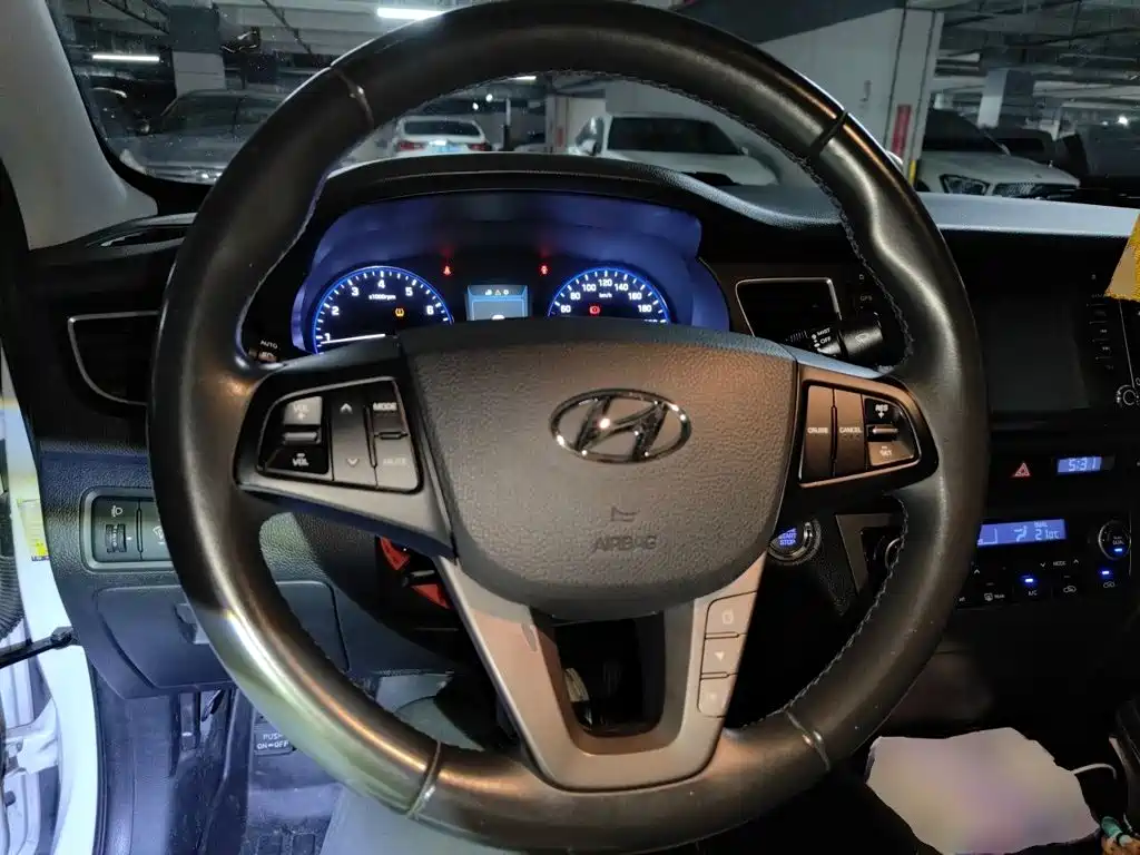 Hyundai Mistra — миниатюра 6