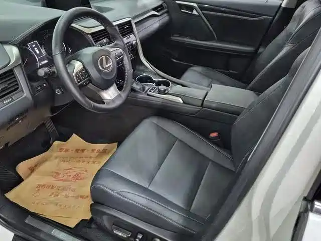 Lexus RX — миниатюра 10