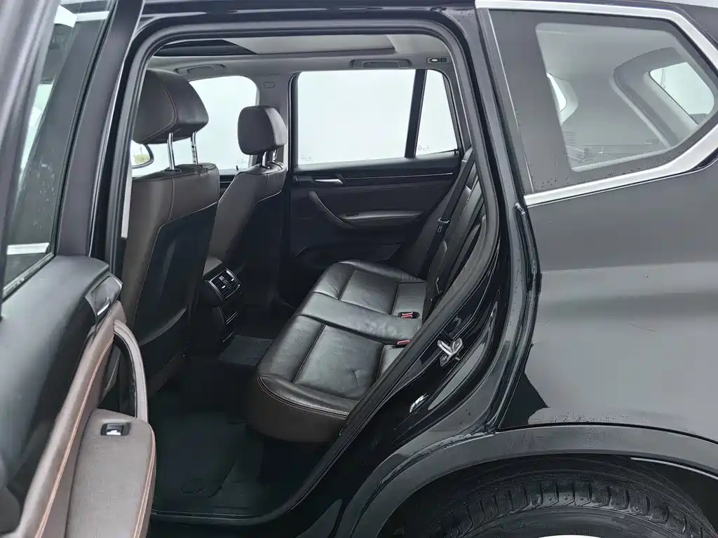 BMW X3 (Import) — миниатюра 15