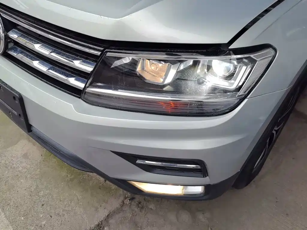 Volkswagen Tiguan L — миниатюра 24