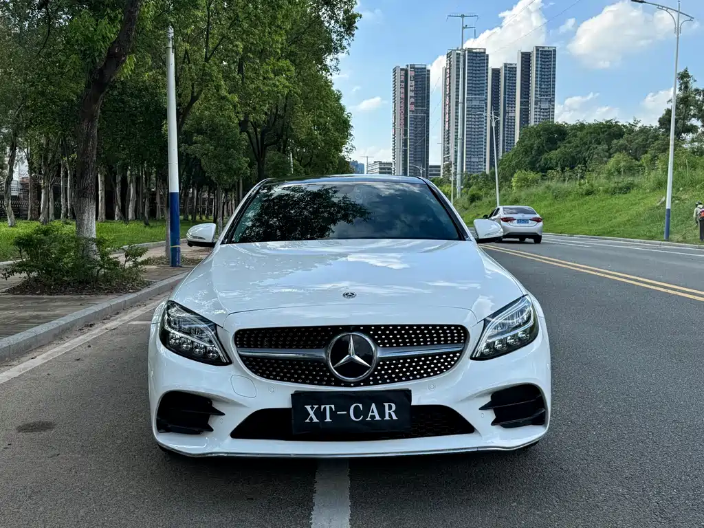 Mercedes-Benz C-Class — миниатюра 2