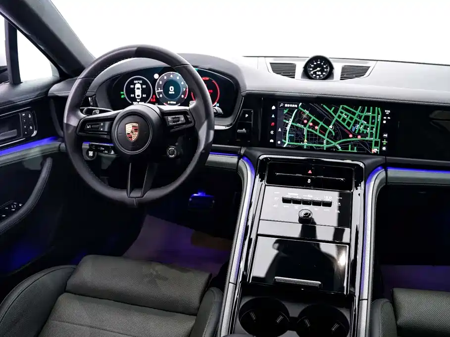 Porsche Panamera — миниатюра 18