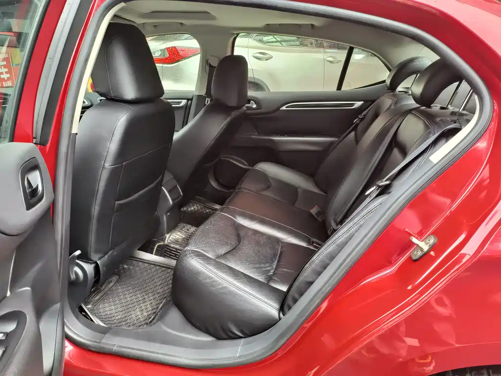 Citroen C4L — миниатюра 8