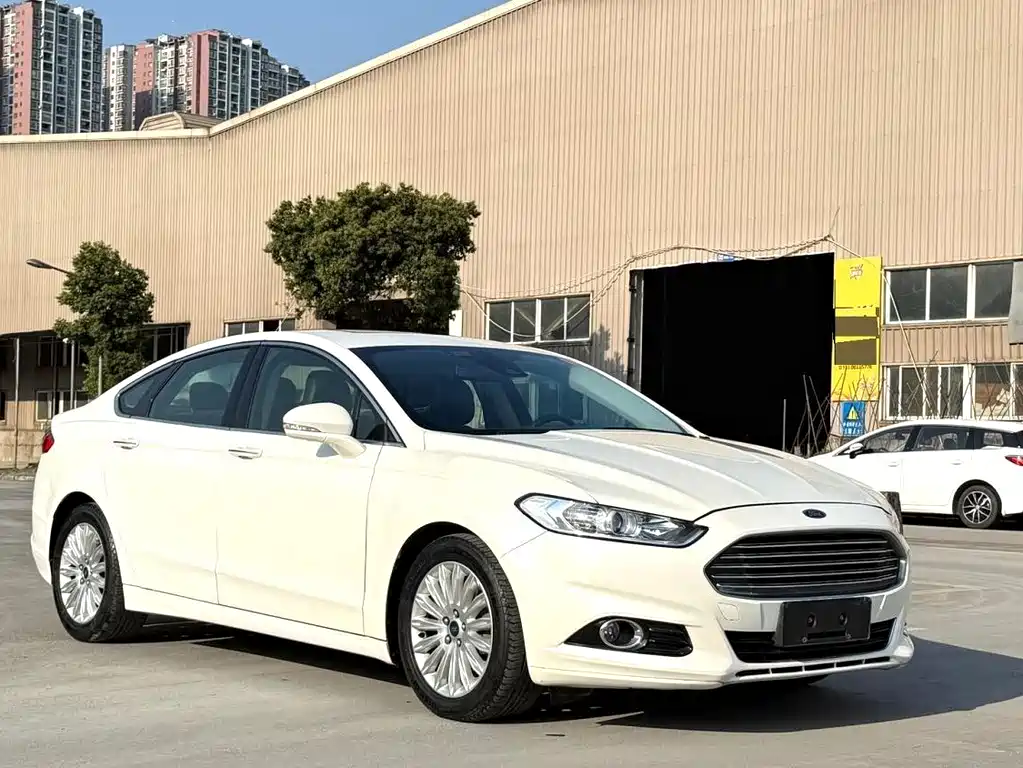 Ford Mondeo 2015
