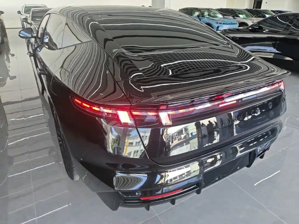 Lynk & Co 10 — миниатюра 5