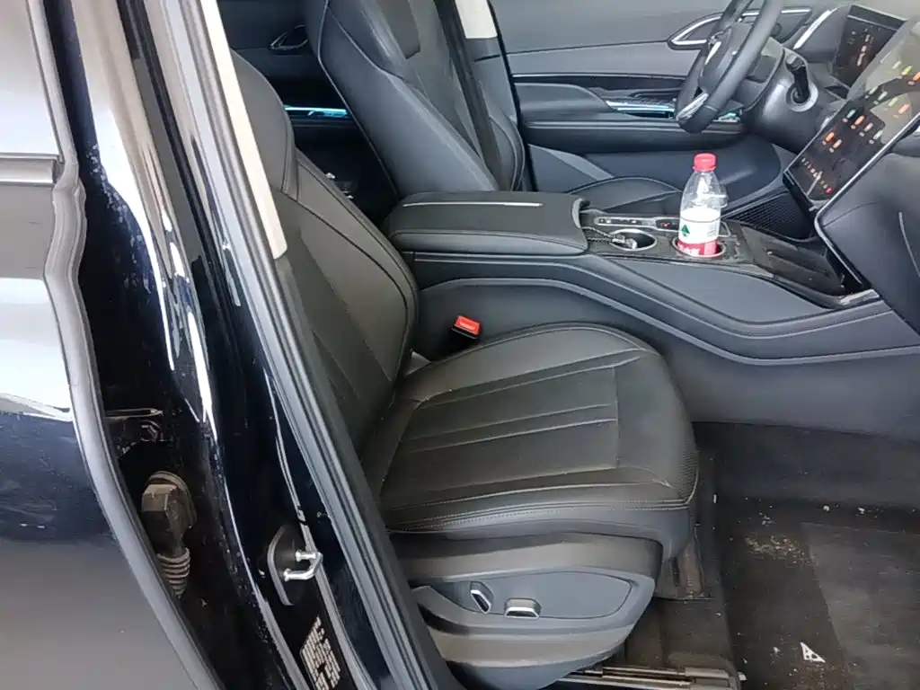 Hongqi Hongqi HS3 PHEV — миниатюра 25