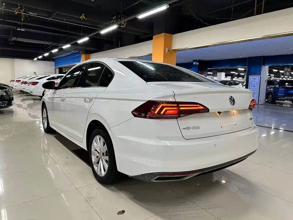 Volkswagen Bora — миниатюра 8