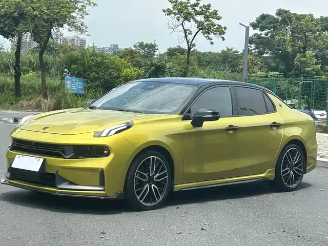 2020 Lynk & Co 03