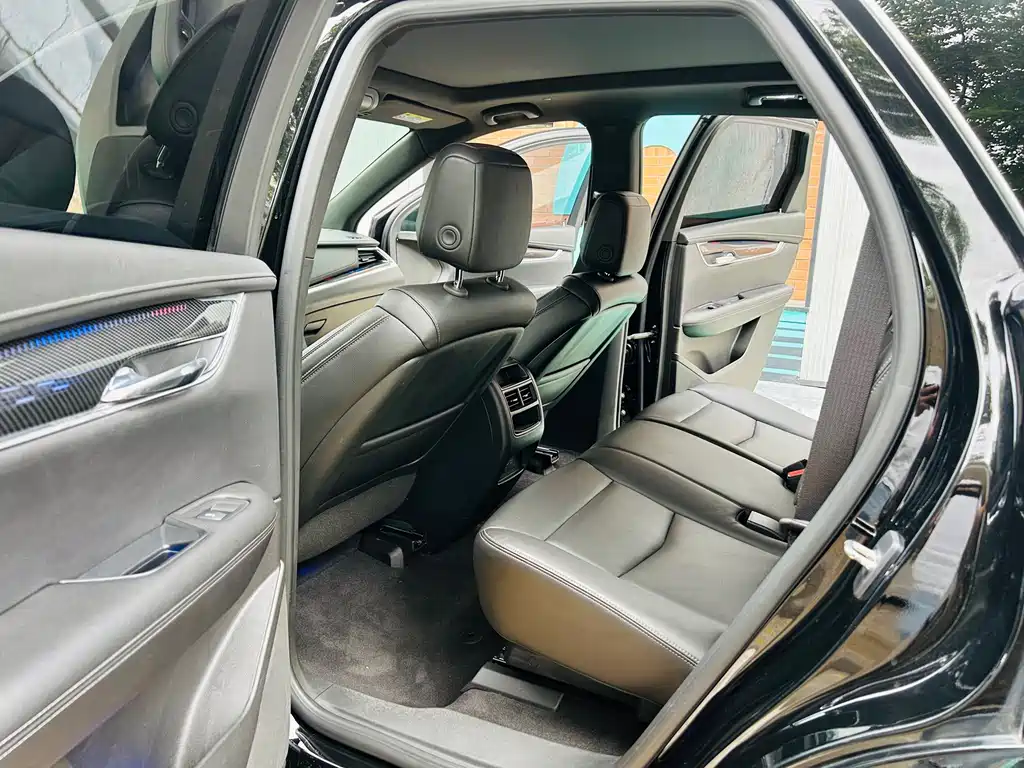 Cadillac XT5 — миниатюра 9