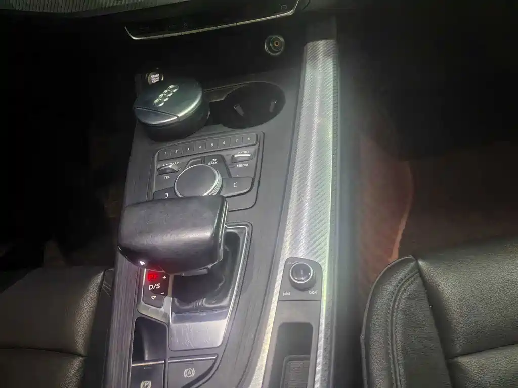 Audi A4L — миниатюра 5