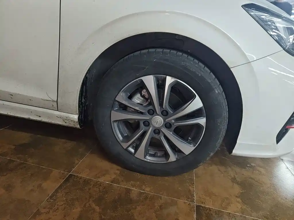 Changan Eado — миниатюра 8