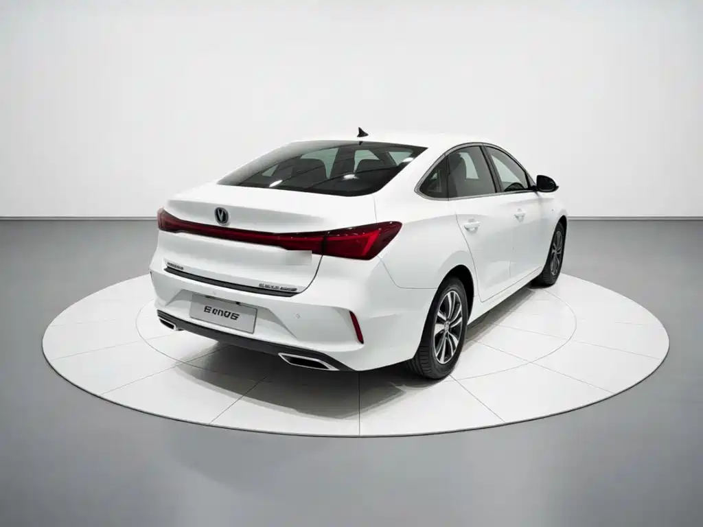 Changan Eado — миниатюра 6