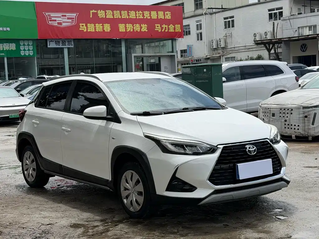 Toyota Yaris L — миниатюра 3