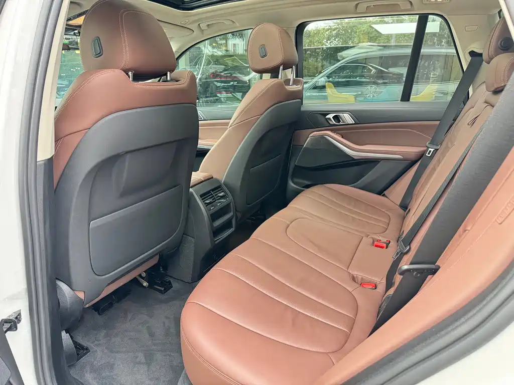 BMW X5 (Import) — миниатюра 12