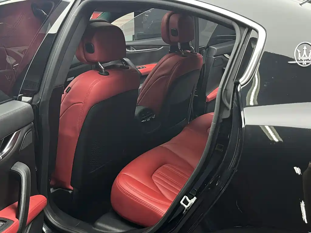 Maserati Ghibli — миниатюра 25