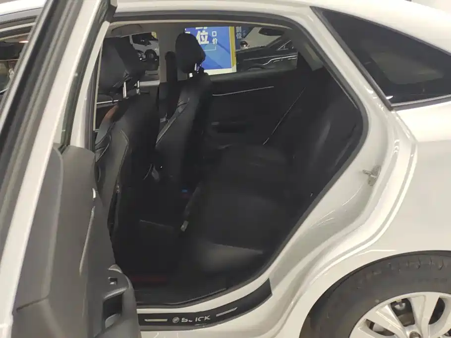 Buick Excelle — миниатюра 11