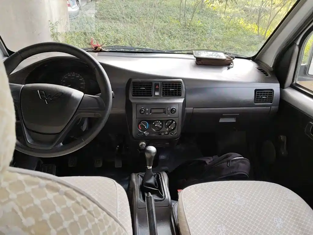 Wuling Rongguang Mini Truck — миниатюра 10