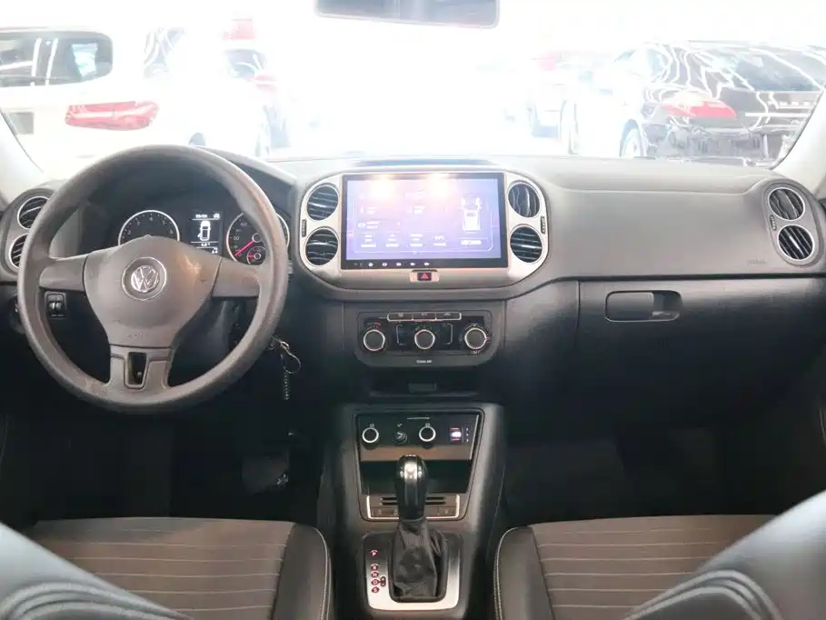 Volkswagen Tiguan — миниатюра 5