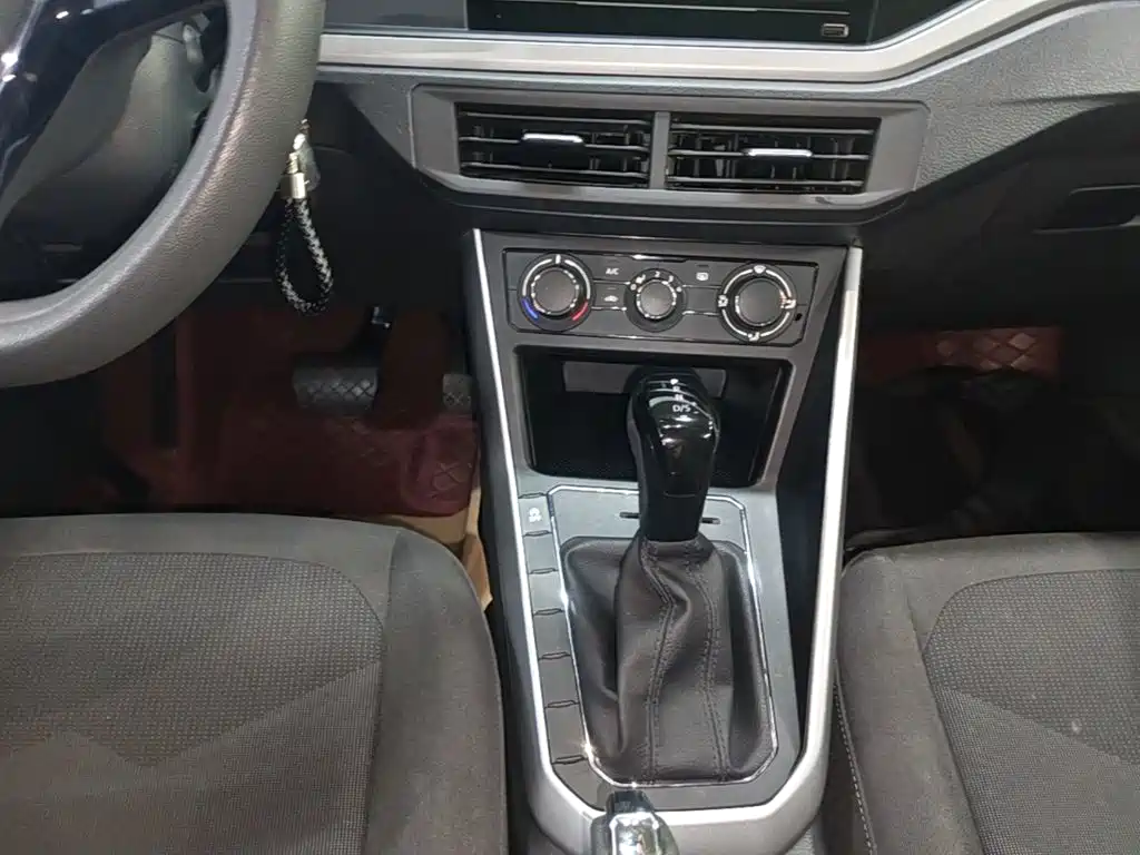 Volkswagen Polo — миниатюра 14