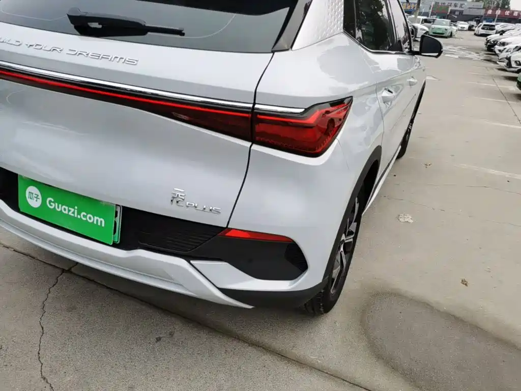 BYD Yuan Plus — миниатюра 8