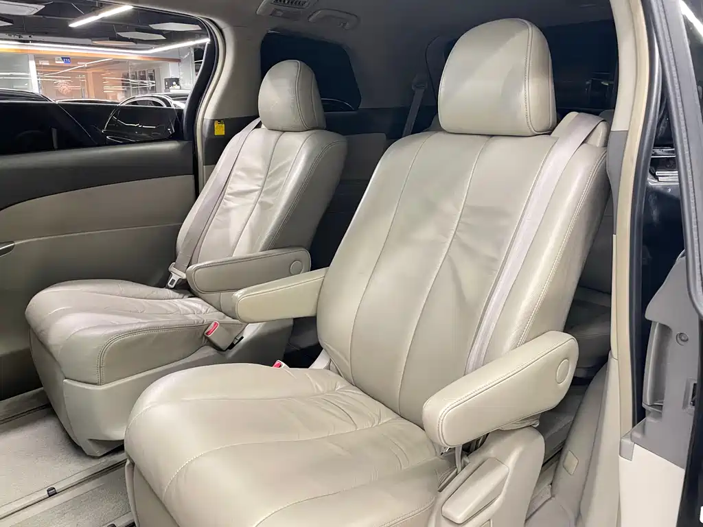 Toyota Previa 2007 3.5L 7 Luxury