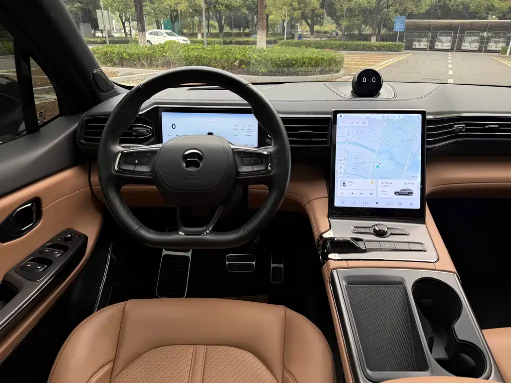 NIO ES6 — миниатюра 11