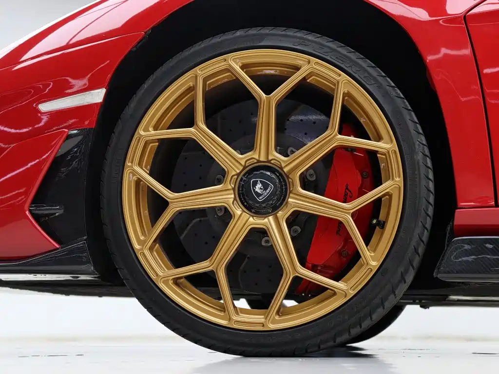 Lamborghini Aventador — миниатюра 21
