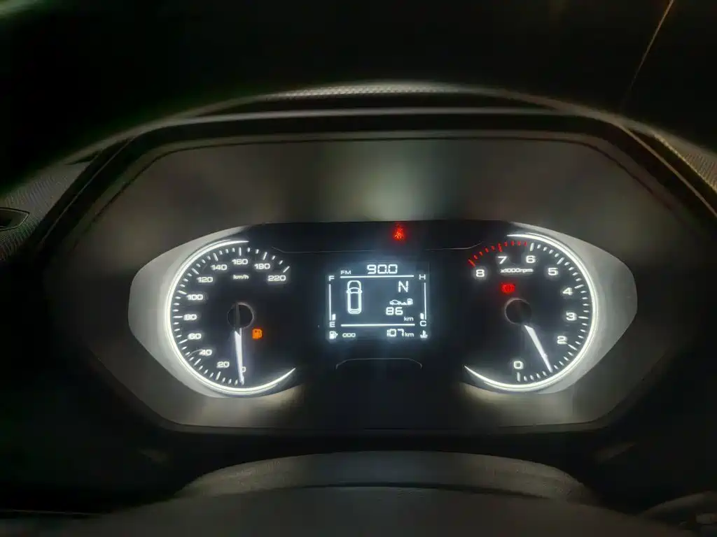 Wuling Xingchi — миниатюра 4