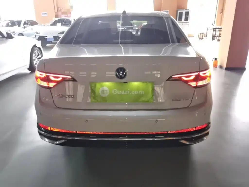 Volkswagen Sagitar — миниатюра 6