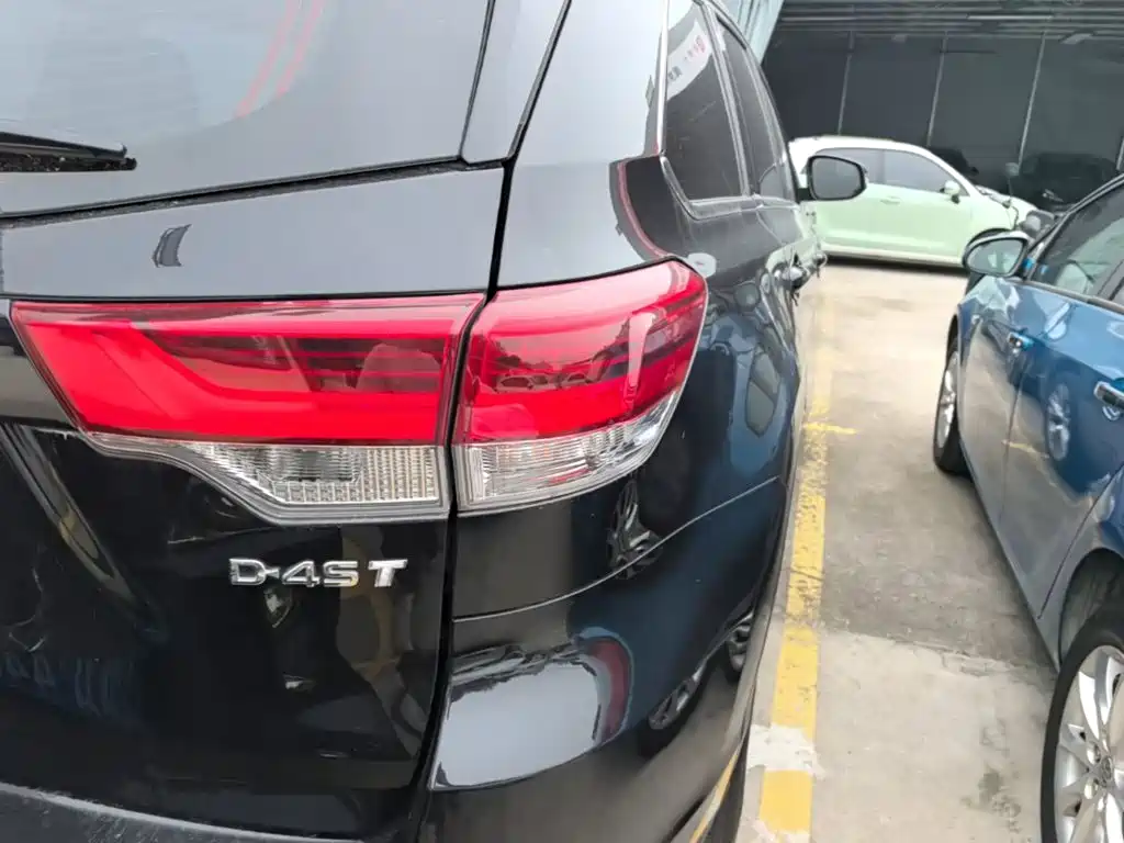 Toyota Highlander — миниатюра 8