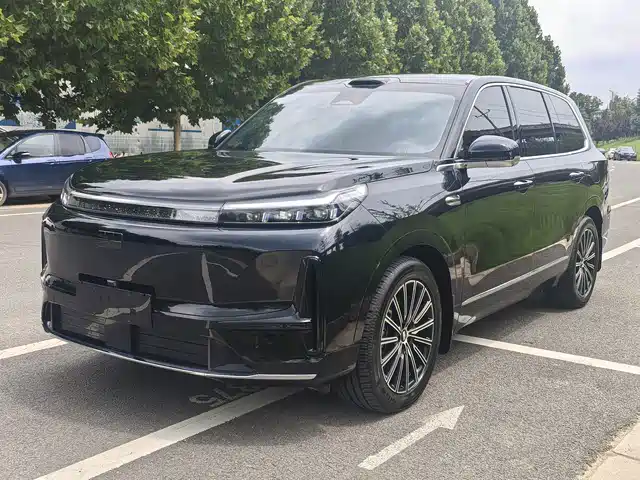2025 Geely Galaxy M9