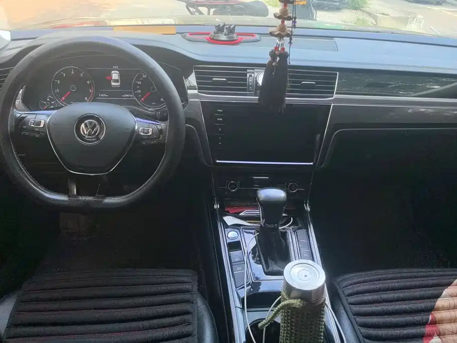 Volkswagen Phideon — миниатюра 12