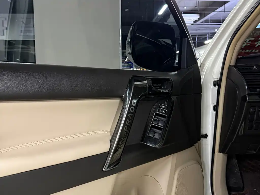 Toyota Prado (Import) — миниатюра 8