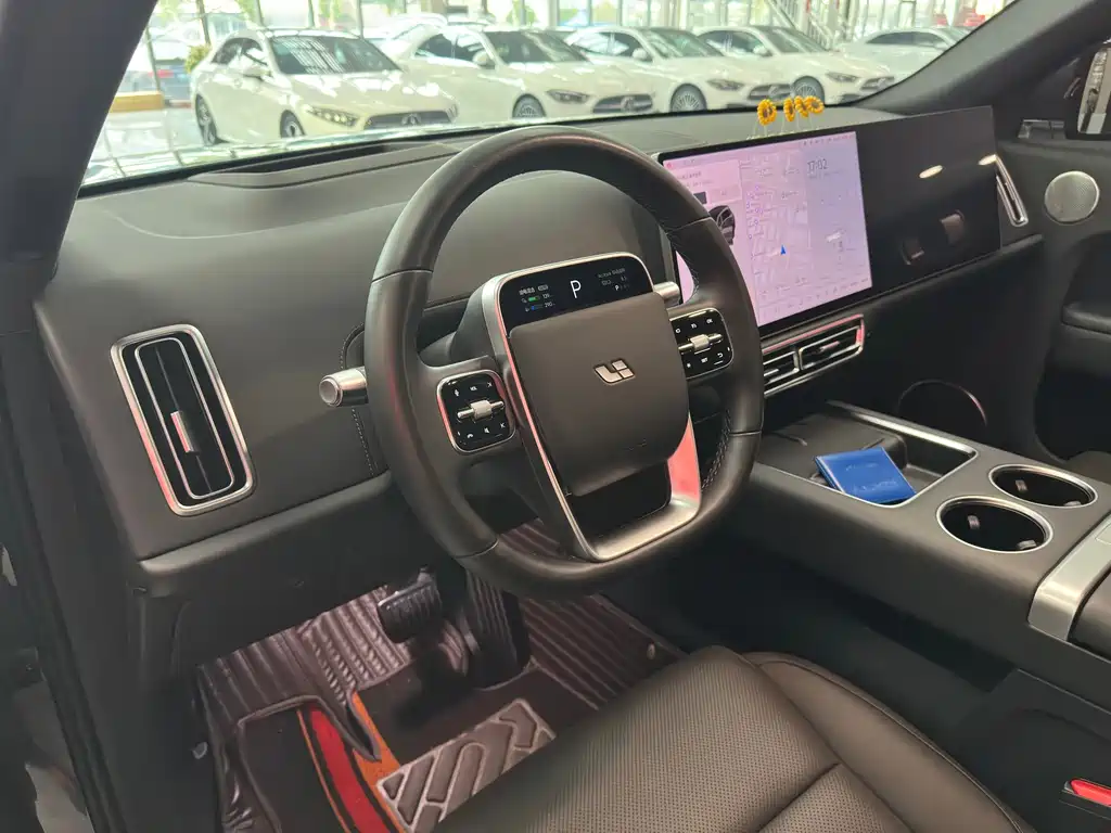 Li Auto Li L8 — миниатюра 7