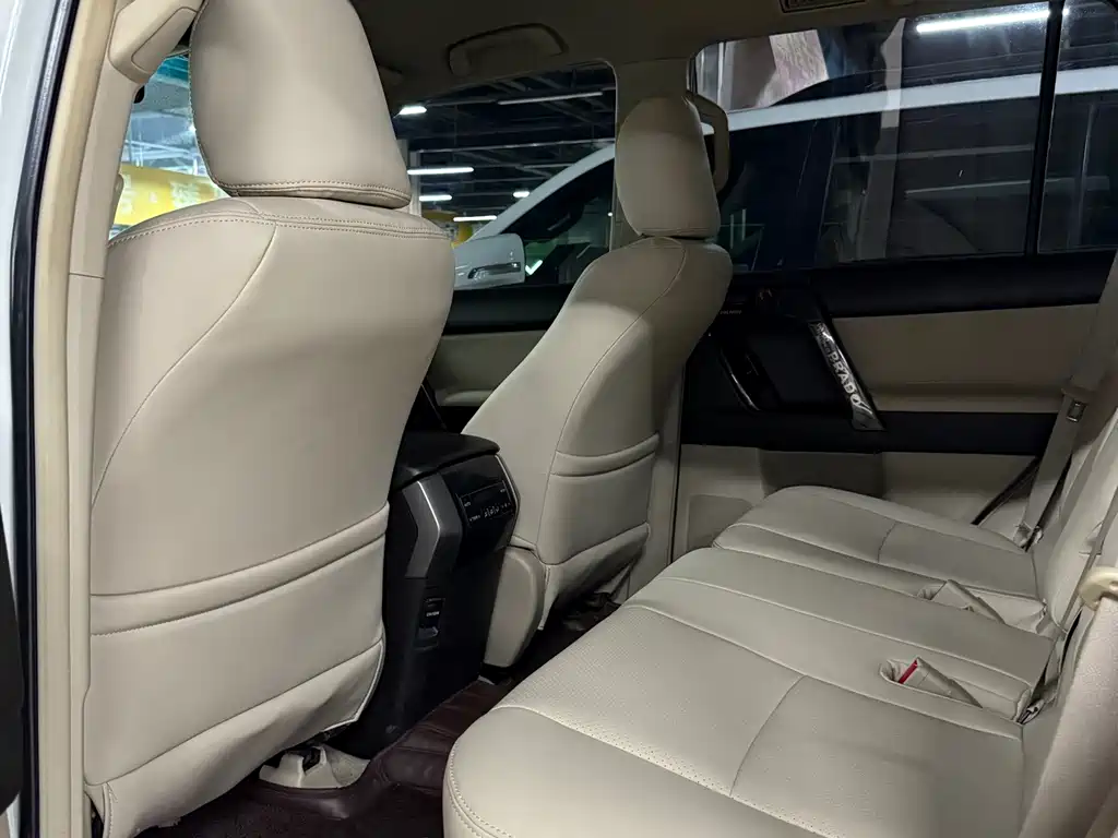 Toyota Prado (Import) — миниатюра 10