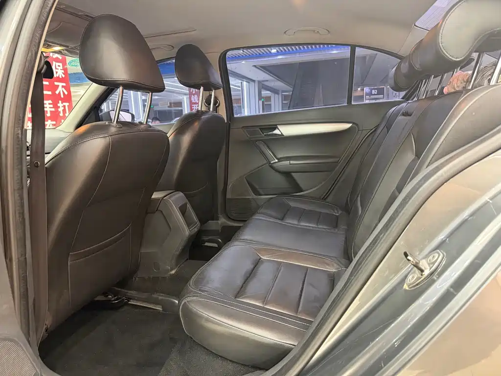 Volkswagen Lavida — миниатюра 8