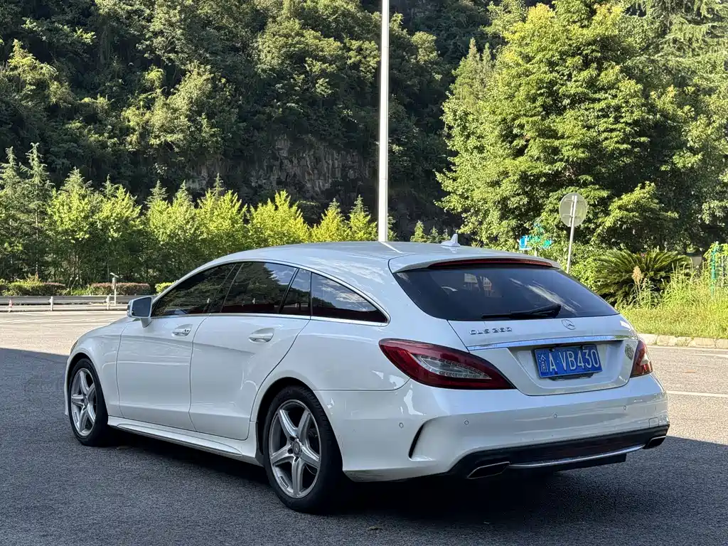Mercedes-Benz CLS — миниатюра 6